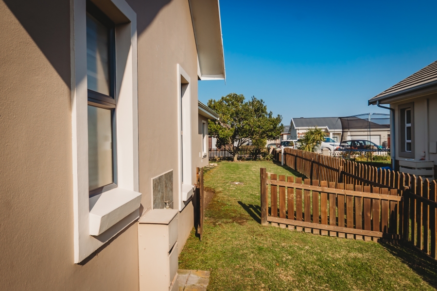 3 Bedroom Property for Sale in Kraaibosch Country Estate Western Cape